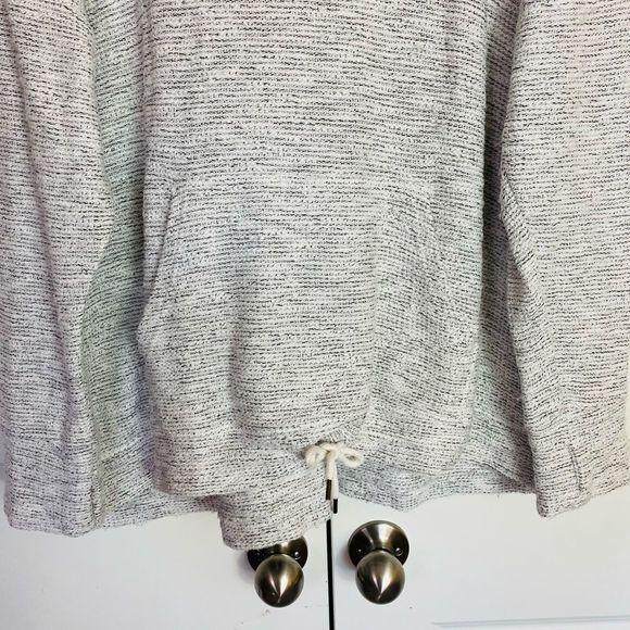 LIVI Cowl-Neck Textured Top, Drawstring bottom, Pockets, stretch, size 22-24 - Picture 13 of 15